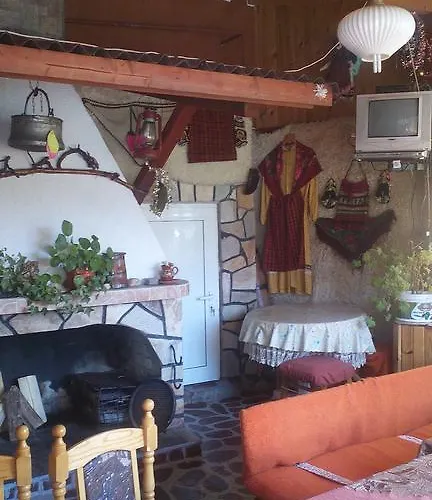 Edelvays House Guest house 3*