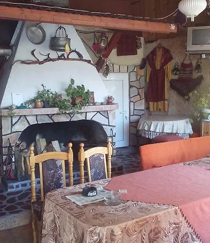 Guest house Edelvays House